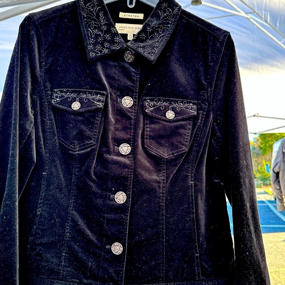 jones NY Velvet Jacket color is Black NWT - Picture 2 of 8